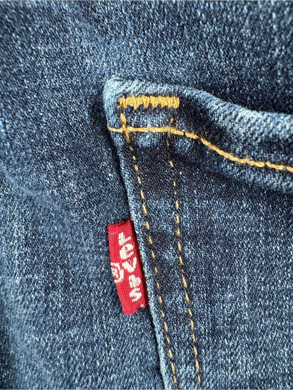 Levi's Women's 721 High Rise Skinny Jeans in Dark Blue Wash - Picture 5 of 8